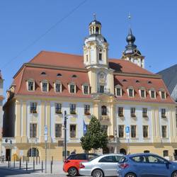 Auf dem Markt vor dem Weißenfelser Rathaus findet unter anderem ein Impulsgebertag statt.